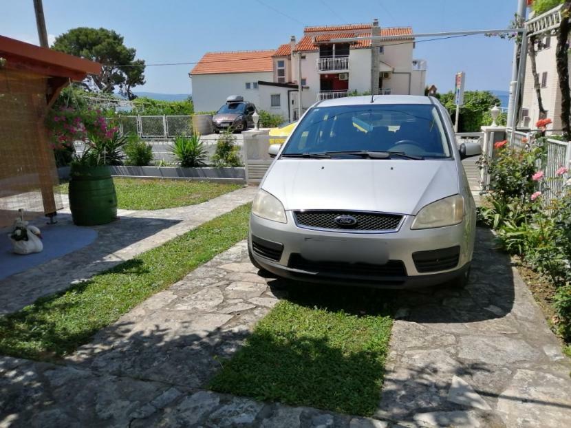 Apartman Marta โปดสตรานา ภายนอก รูปภาพ
